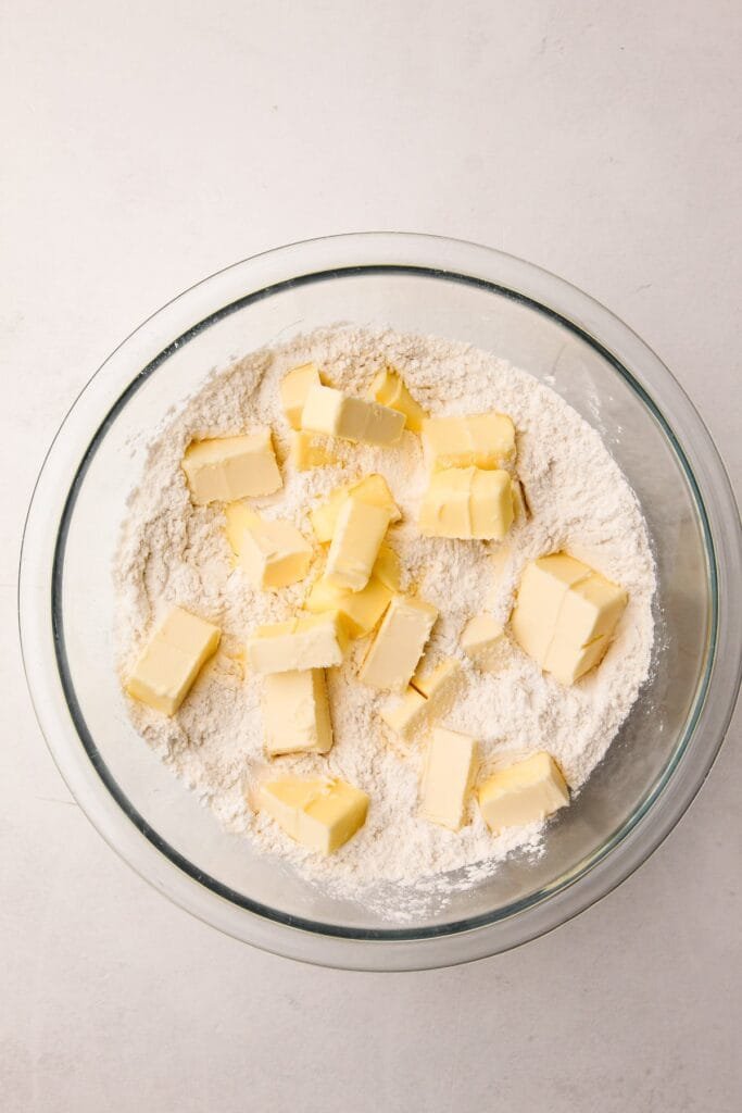 How to Use a Pastry Blender: The Ultimate Guide for Perfect Pastries Pastry Blender
