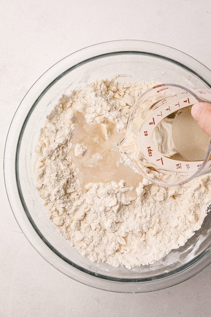 How to Use a Pastry Blender: The Ultimate Guide for Perfect Pastries Pastry Blender